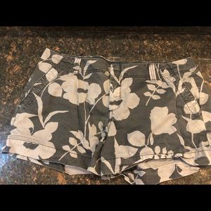 Floral casual twill shorts